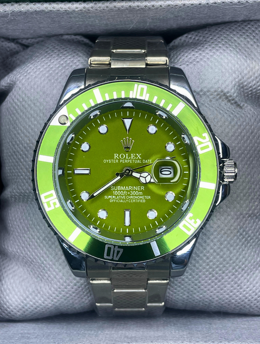 Rolex Submariner - Oyster Perpetual Date Just - Rotating Dial - Green - Silver Chain