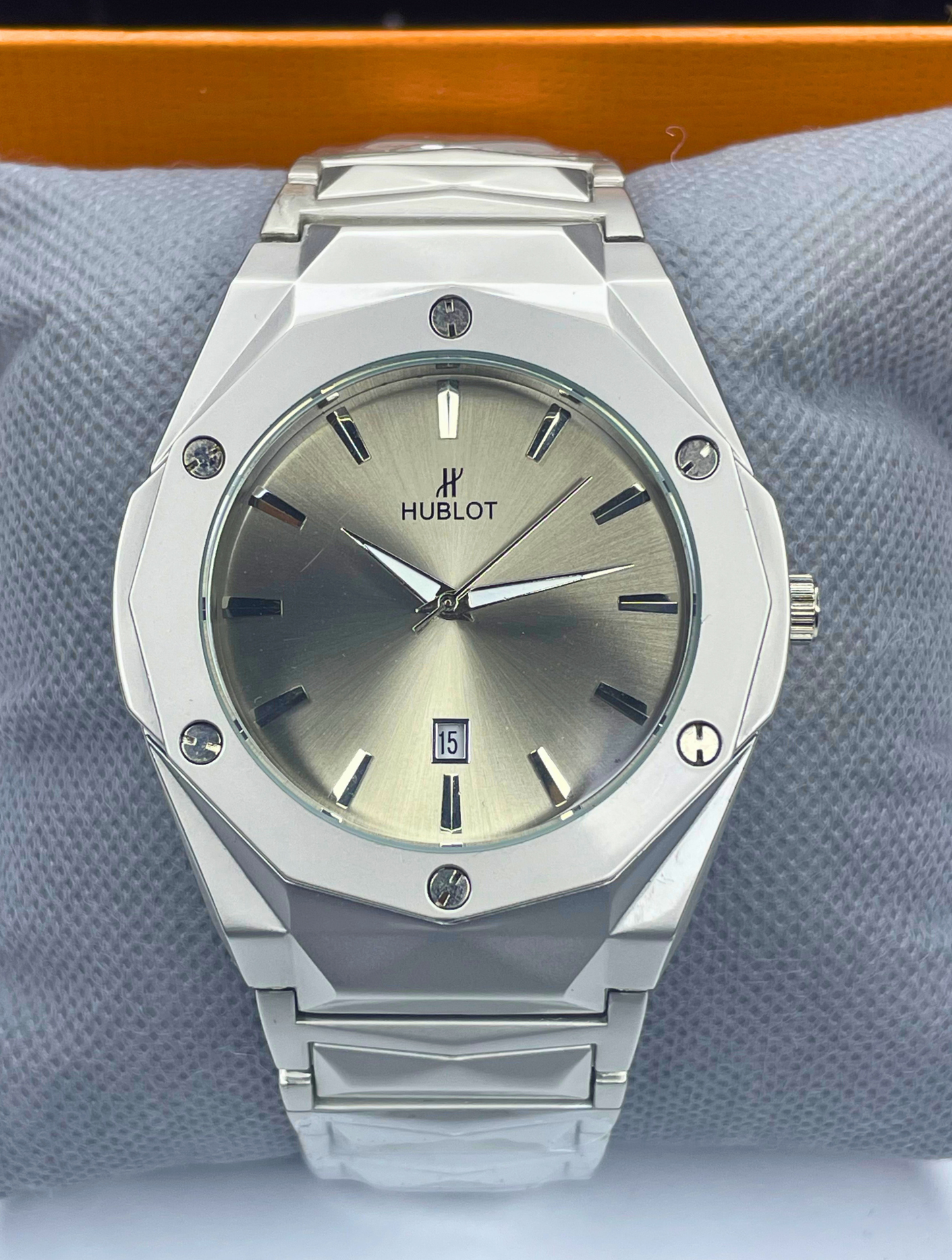 Hublot - Classic Fusion - Beige Dial - Diamond Cut