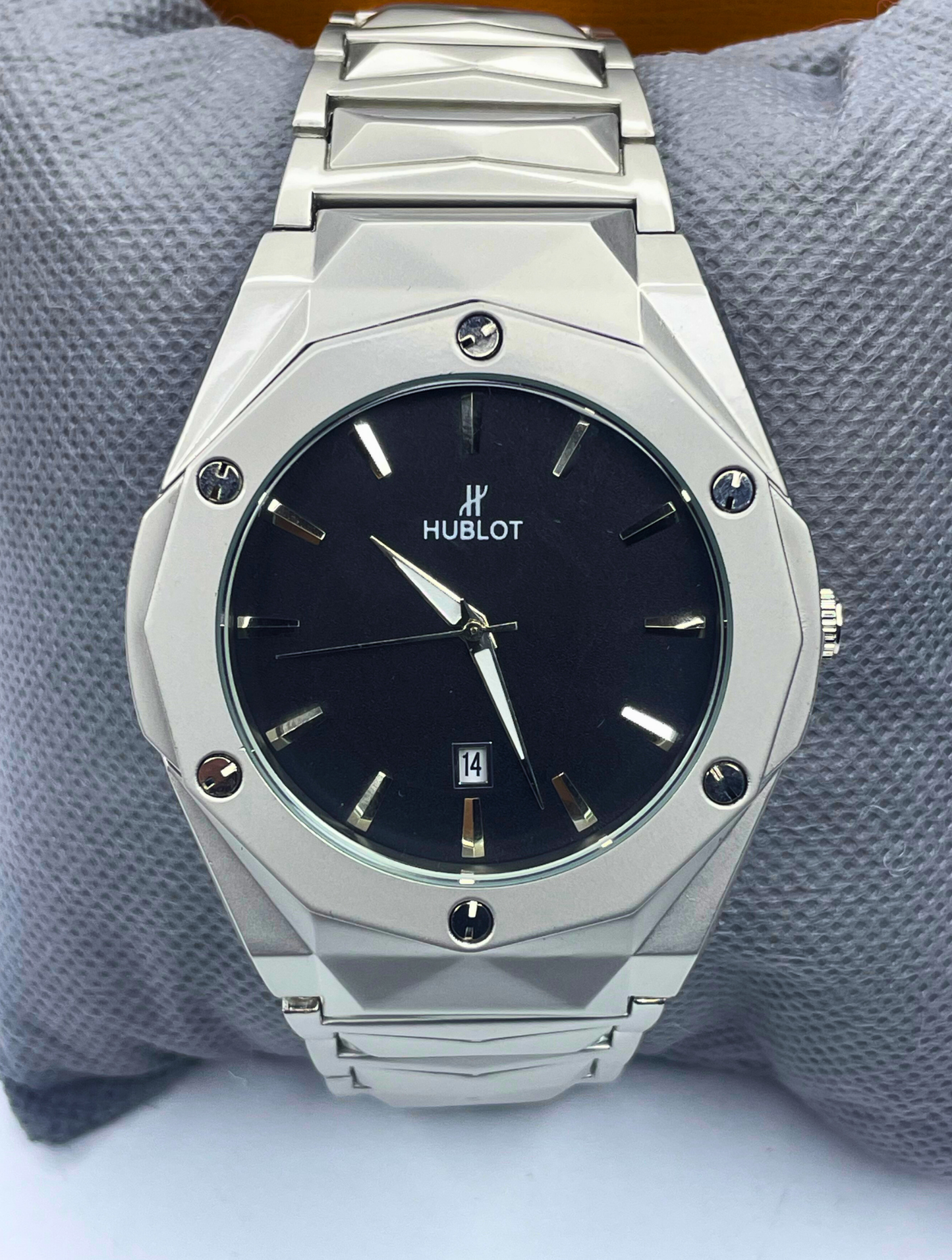Hublot - Classic Fusion - Black Dial - Dimond Cut