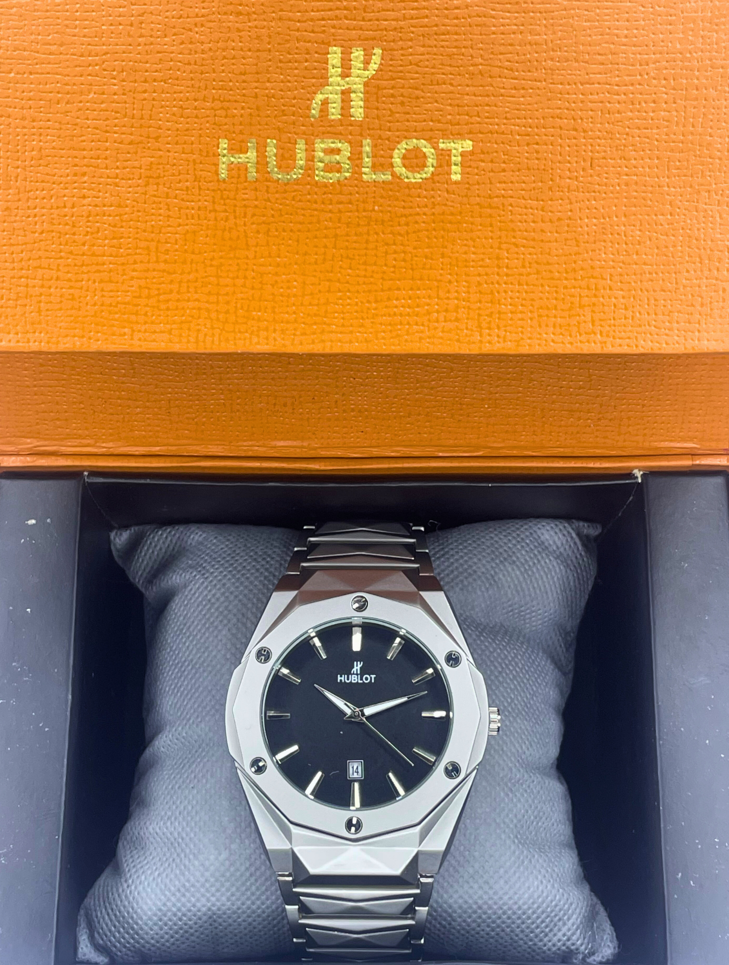Hublot - Classic Fusion - Black Dial - Dimond Cut