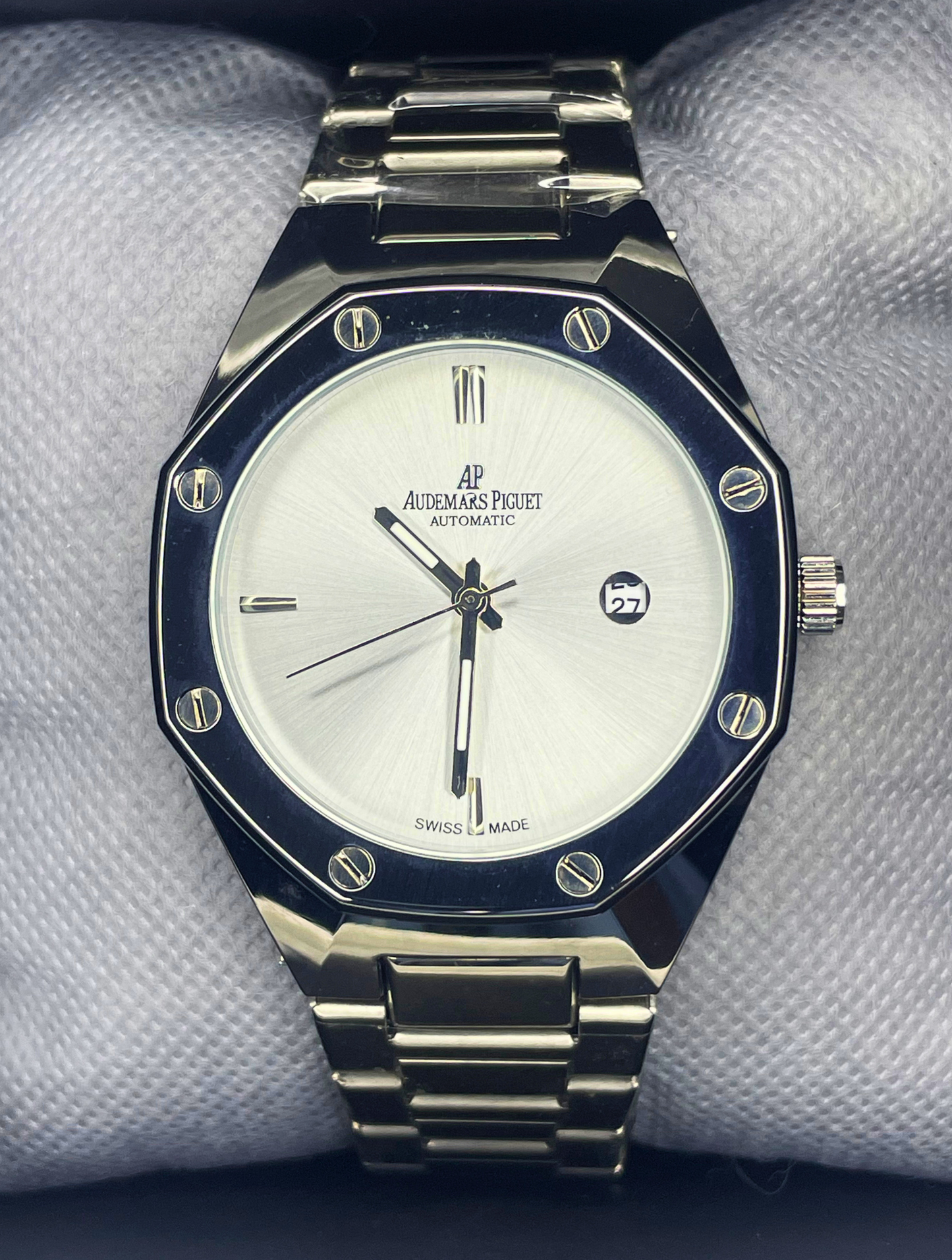 Audemars Piguet AP - Royal Oak - Off White Dial - Silver Chain